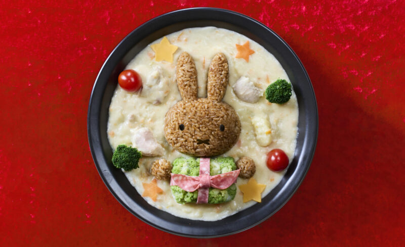 ミッフィーをイメージした「ナインチェカフェ」でクリスマス限定